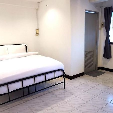 Go Inn Patong Beach Exterior foto